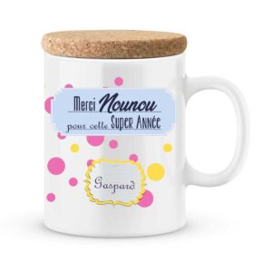 Cadeau nounou. Mug personnalisé avec prénom super année