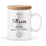 Mets de la bonne humeur dans le café de ton animatrice préférée ; elle va adorer… Tu peux accompagner cette tasse d’un beau dessin…