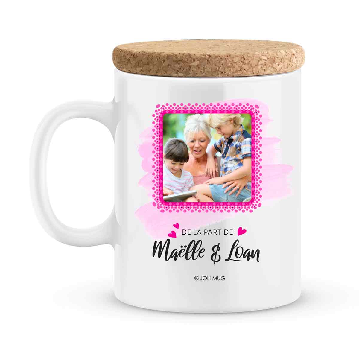 Mug personnalisé pour un joyeux anniversaire rose